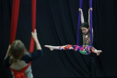 Junior Circus 8 11 years aerial silks
