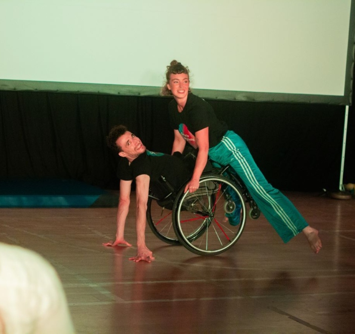 Circus is for Every Body - A New Project with Extraordinary Bodies