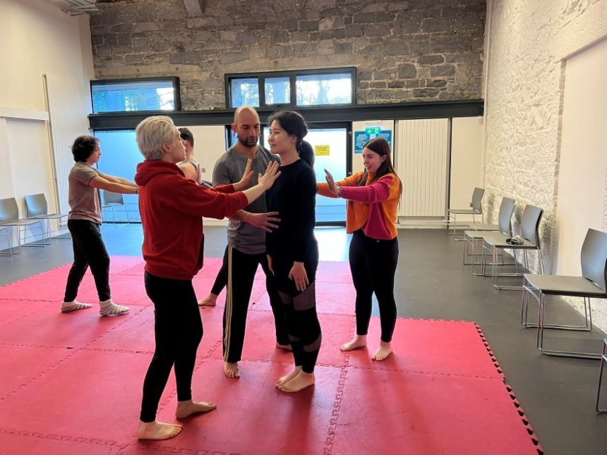 GCC tutor Davi teaching a workshop at University of Galway