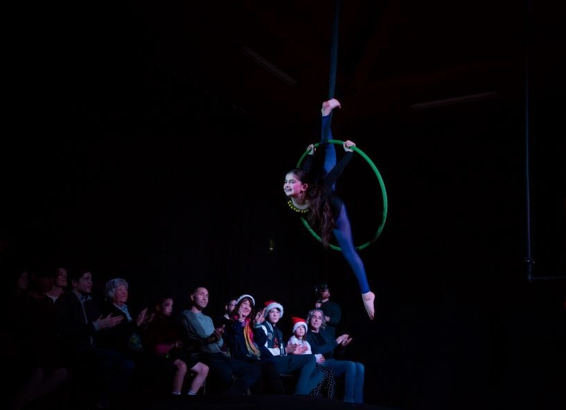 Aerial Hoop Performance Christmas Cabaret Photo by Anita Murphy