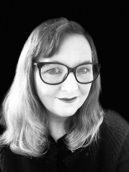 Lynn Carroll headshot