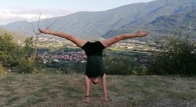 Viola doing circus exchange